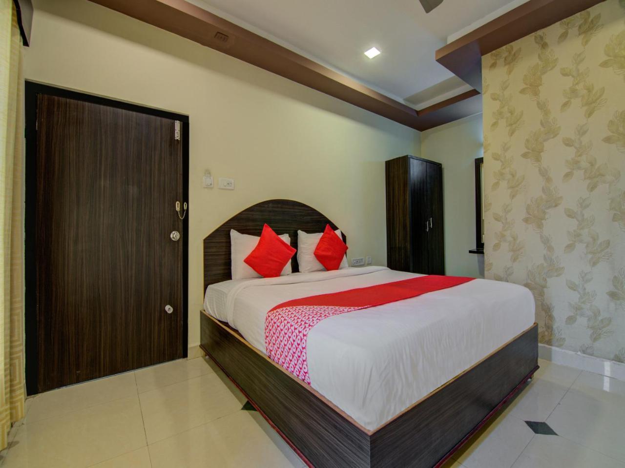 Hotel Oyo 16961 Sea Rock Visakhapatnam Exterior foto